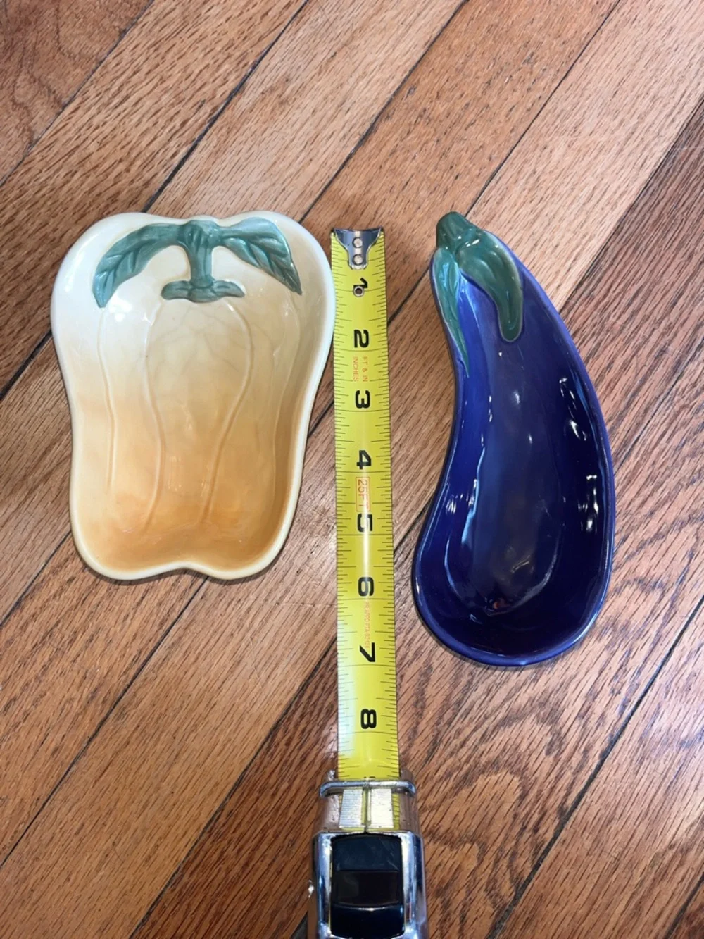 Set of 2 Williams Sonoma Jardin Potager Eggplant and Yellow Pepper dishes